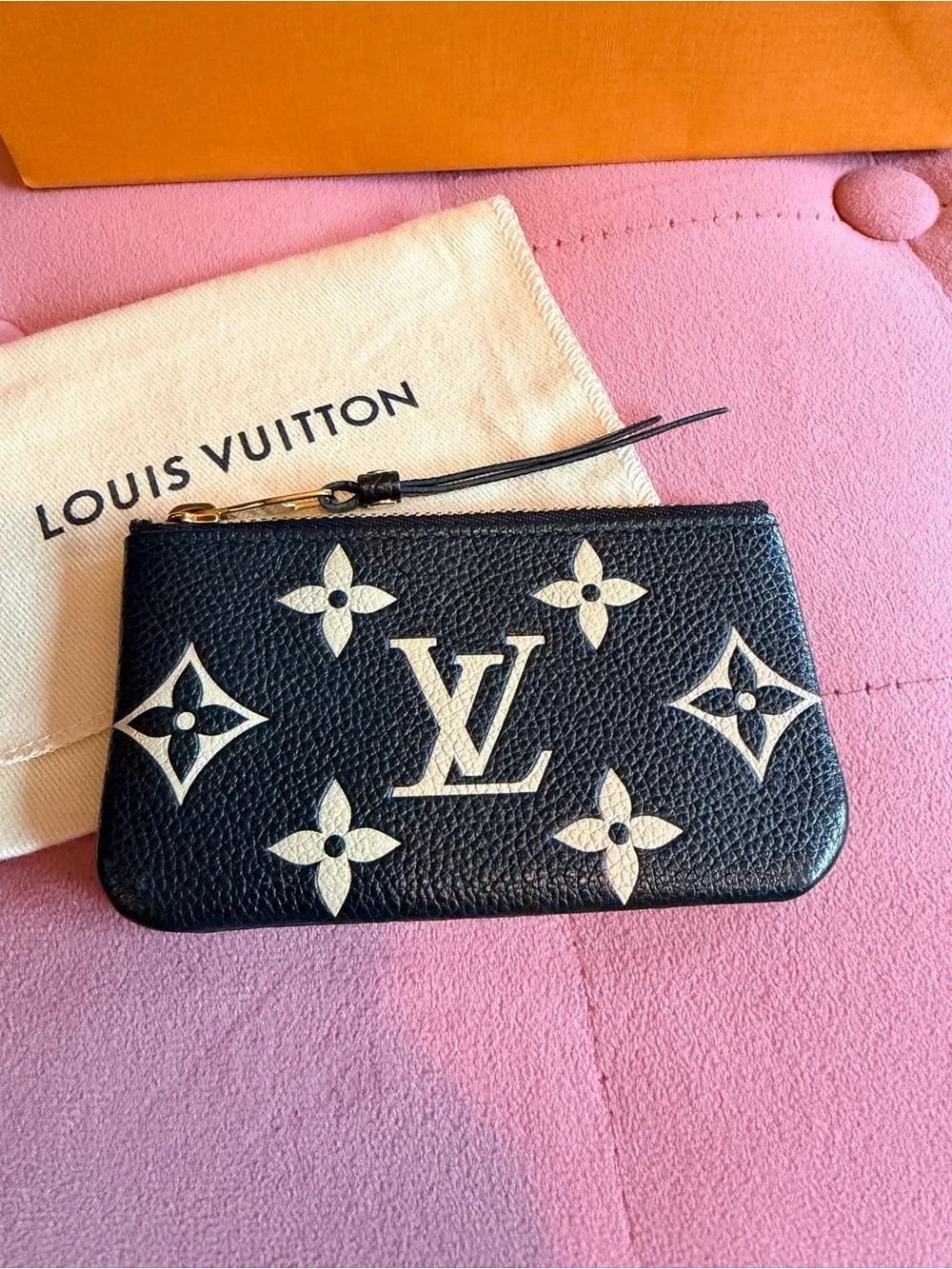 Louis Vuitton key pouch in bicolor black and cream